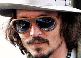 Johnny Depp raconte des histoires à tout le monde !