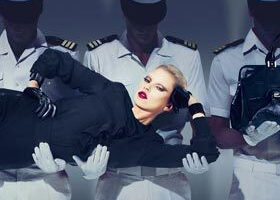 Kate Moss dessine des sacs pour Longchamp !