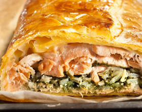 Koulibiac de saumon et épinards au Comté