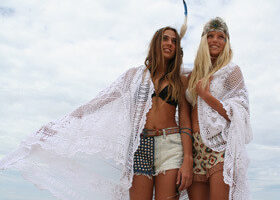 Lenni x Jennyfer : une collection surf & sea !