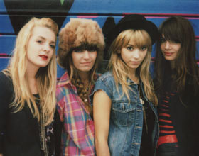 Séance d&rsquo;essayage avec les Plastiscines !