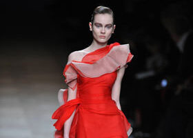 Spécial défilés : chez Valentino, nous avons adoré…