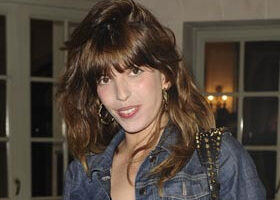 Lou Doillon, photoreporter chez Mickey