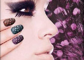 Découvrez la manucure « plumes » par Ciaté