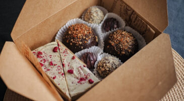 Offrir une box culinaire comme cadeau : laquelle choisir ?