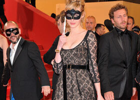 Comment poser à Cannes ? La leçon des people !