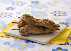 Brochettes de poulet mariné au soja et sésame