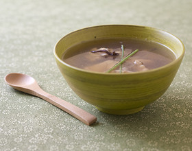 Bouillon de poulet à la citronnelle