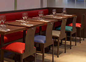 J&rsquo;peux pas, ce midi, j&rsquo;ai un déjeuner branché au KGB !