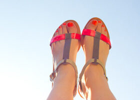 DIY : mes sandales fluos