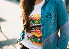 Des t-shirts à l&rsquo;effigie des meilleures recettes de junk food