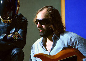 Sébastien Tellier voit la vie en bleu !