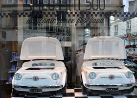 Fiat 500 x Smeg : un frigo sous le capot !