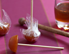 Comment faire… des sucettes au miel ?