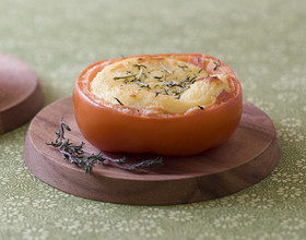 Tomates farcies au chèvre chaud et romarin