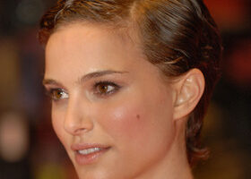 Cheveux : les stars osent le court !