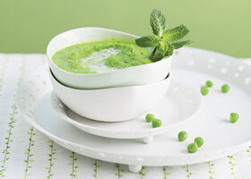 Velouté de petits pois à la menthe