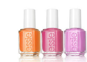 Cet été, destination Bikini So Teeny avec les nouveaux vernis Essie !