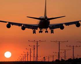 Dis-moi où tu vas, je te dirai quel vol low cost réserver !