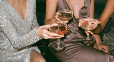 Robe femme : quelle coupe et quel style choisir selon les occasions ?