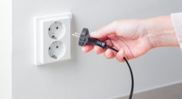 Les prises électriques traditionnelles c&rsquo;est fini : voici le nouveau type qui révolutionne votre intérieur (sans travaux)