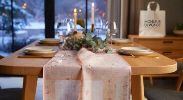 Ce chemin de table en coton à 2 € chez Maisons du Monde intrigue cet hiver 2025, et il change l&rsquo;ambiance sans effort