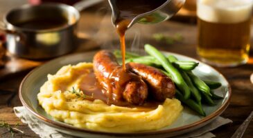 Ce secret pour la purée-saucisses rend le plat plus léger et goûteux en hiver 2025, voici l’ingrédient de saison qui remplace la pomme de terre