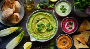 Voici la tartinade de brocoli façon guacamole qui intrigue en novembre 2025, l&rsquo;apéro d&rsquo;automne s&rsquo;offre une fraîcheur inattendue