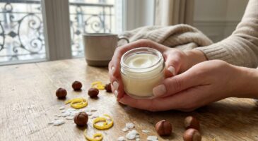 Voici le baume à lèvres maison 3 ingrédients qui a remplacé tous mes sticks cet hiver (et que la dermato approuve)