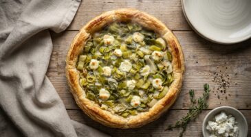 Cette tarte poireaux-chèvre légère, prête en 20 minutes, va sauver vos dîners d’hiver sans crème ni lardons