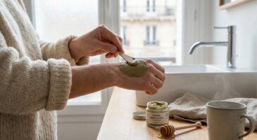 Peau terne après les fêtes : ce geste tout bête dans ma salle de bain a sauvé mon teint en 7 jours