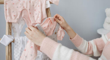 Vêtements enfants : comment les choisir selon leur âge ?