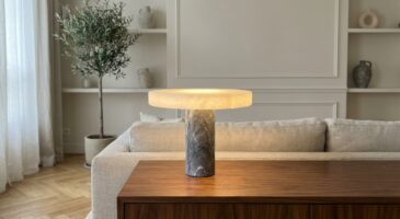 Zara Home signe cette lampe albâtre et marbre qui transforme le salon, mais son prix cache une énorme surprise