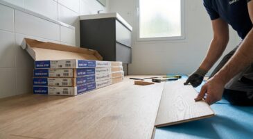 Castorama : ce sol stratifié à moins de 8 €/m² permet de refaire une petite pièce pour 50 € et affole les bricoleurs