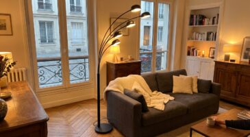 Ce lampadaire LED design à moins de 100 € chez BUT change tout dans le salon, mais pas pour longtemps