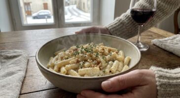 Ce plat de pâtes chèvre-miel prêt en 15 min fond dans la bouche : le geste secret pour une crème sans crème