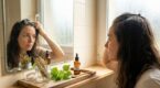 Chute de cheveux : arrêtez les compléments, ces 3 plantes méconnues densifient votre chevelure bien plus vite