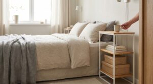 IKEA : cette table de chevet à 29 € cache un détail malin qui peut enfin désencombrer les petites chambres
