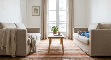 Pour 87 €, ce tapis ultra léger a métamorphosé mon salon : l&rsquo;astuce déco que les pros évitaient de révéler