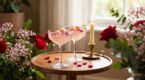Saint-Valentin : ne servez plus de kir royal, cette création florale au gin va tout changer dans vos verres