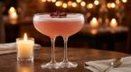 Saint-Valentin : oubliez le champagne, ce cocktail vanillé et floral inspiré d’un conte change tout