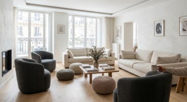 Salons XXL : si vous avez encore un canapé 4 places contre le mur, cette nouvelle configuration va tout changer