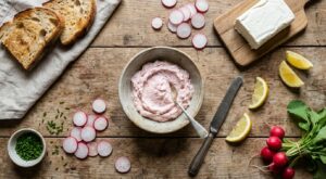 Apéro : cette tartinade rose et légère détrône le tarama grâce à ce petit légume croquant qu’on néglige tous
