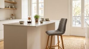 Ce tabouret de bar Conforama à moins de 75 € change tout dans la cuisine (et ce n’est pas que le prix)