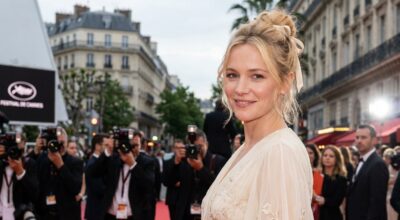 Cette coiffure romantique qu’on croyait ringarde revient : pourquoi les stars, dont Margot Robbie, l’affichent partout