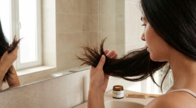 Cheveux qui ne poussent plus : j’ai arrêté de faire cette erreur en les coupant, ils n’ont jamais été aussi beaux