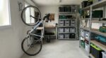 Fini le vélo en travers du garage : cette solution Castorama à 6,99 € libère cet espace que vous oubliez d&rsquo;utiliser