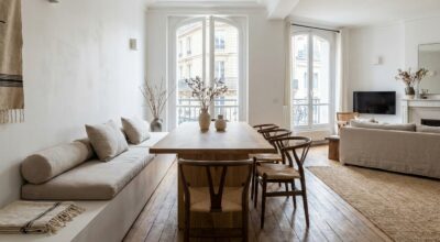 Fini les chaises en tissu : cette nouvelle assise conviviale s’impose, et vous allez bientôt y passer en 2026