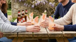 Mes amis ne commandent plus jamais de bière depuis que je prépare ce cocktail de mars : 5 ingrédients suffisent