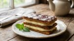 Mille-feuille maison : cette erreur qui ruine tout et le secret pour un dessert enfin croustillant, crémeux et fondant
